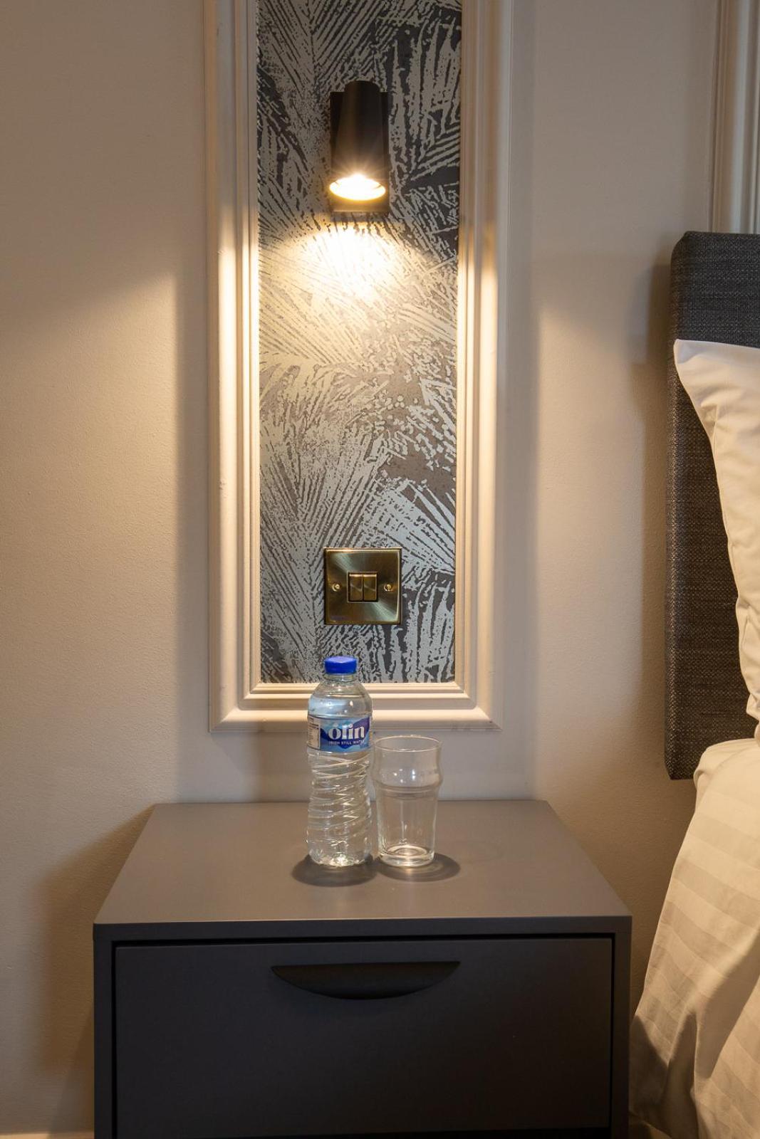 The Abbeygate Townhouse Hotell Galway Exteriör bild